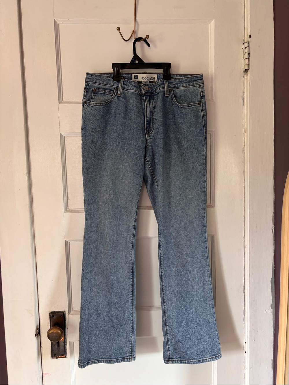 Classic Light Blue Womenβs Jeans -